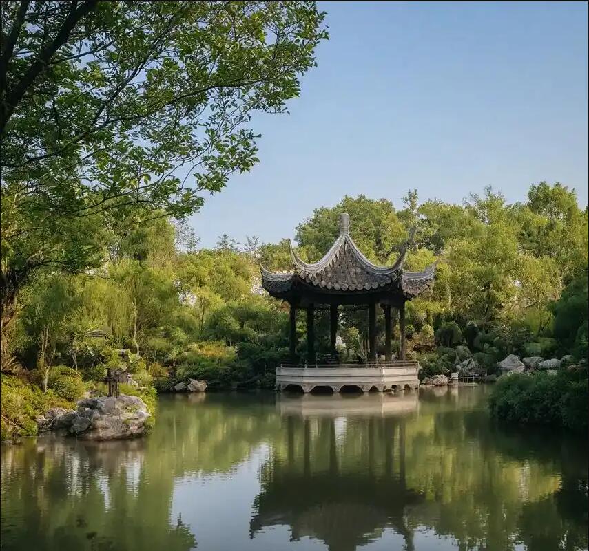 莱芜凌乱餐饮有限公司